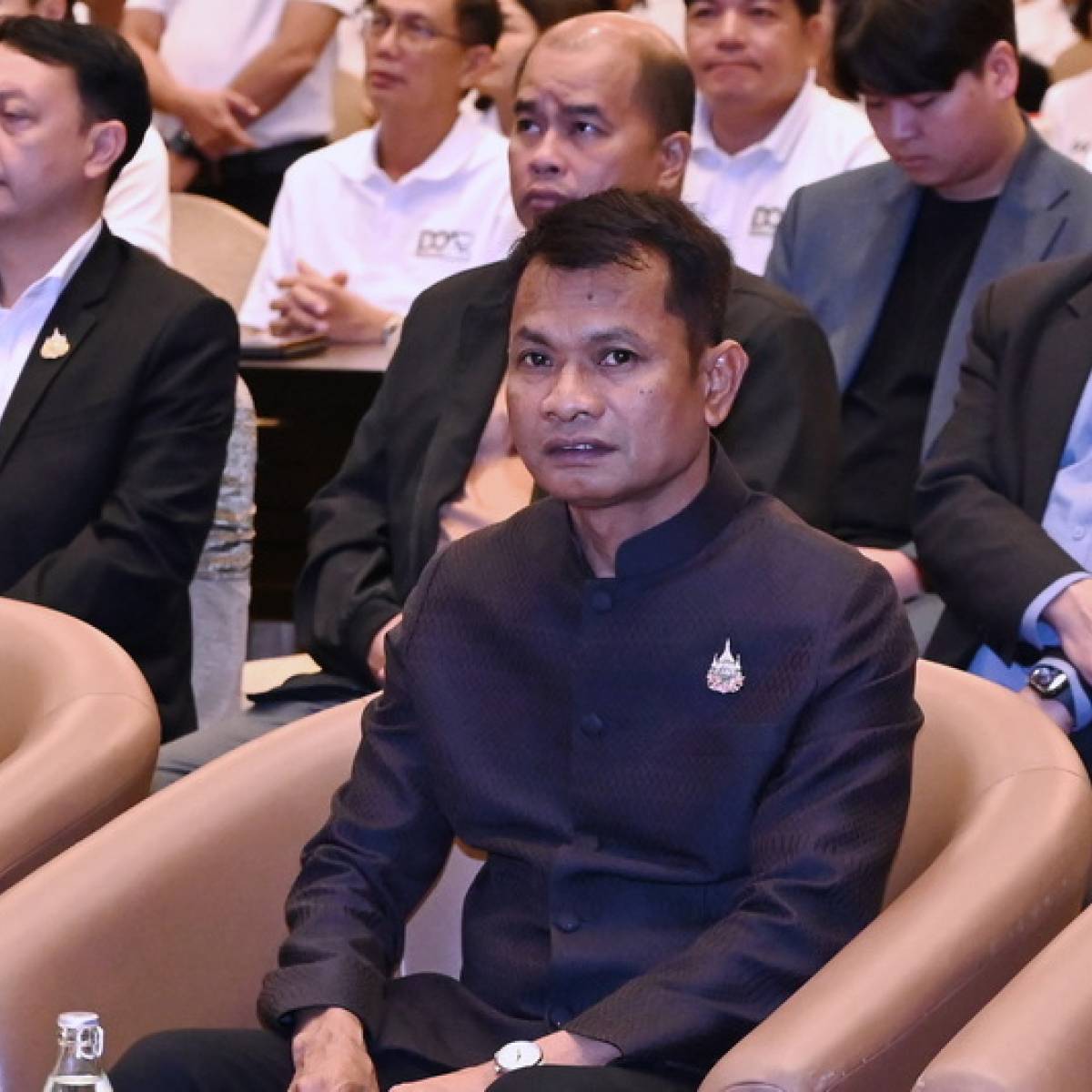 รอธ.มนัสฯ ร่วมพิธีเปิดโครงการสัมมนาเพื่อแลกเปลี่ยนเรียนรู้และพัฒนางานส่งเสริมการเกษตร DOAE Inspire 2026: Learn • Share • Shine